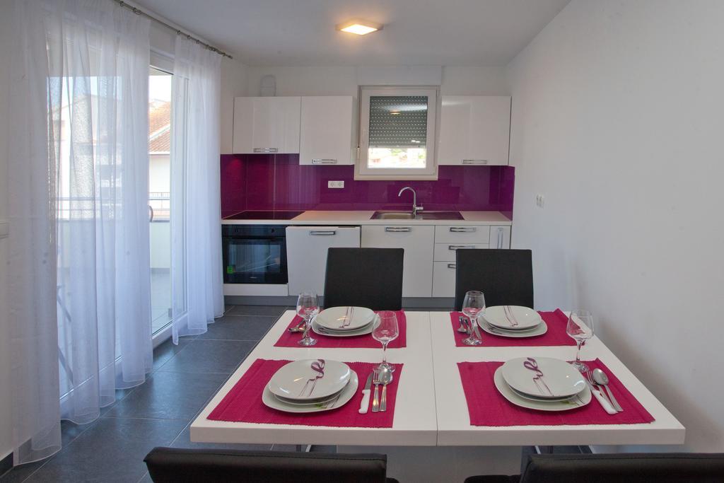 Apartments Diamond Podstrana Habitación foto
